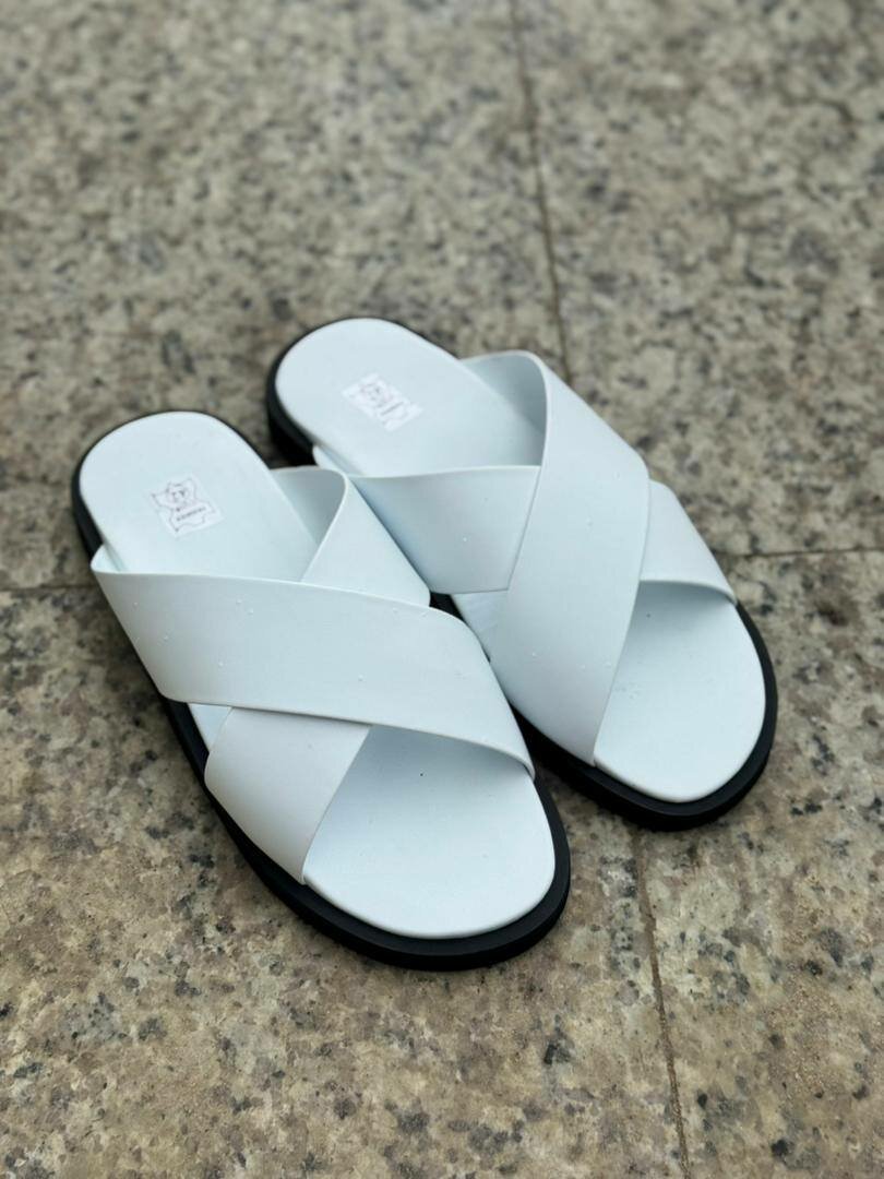 Sandales plates croisées confortables