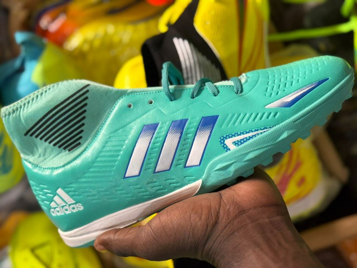 Chaussures de Foot Adidas