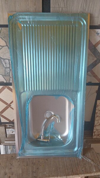 Évier de cuisine inox moderne