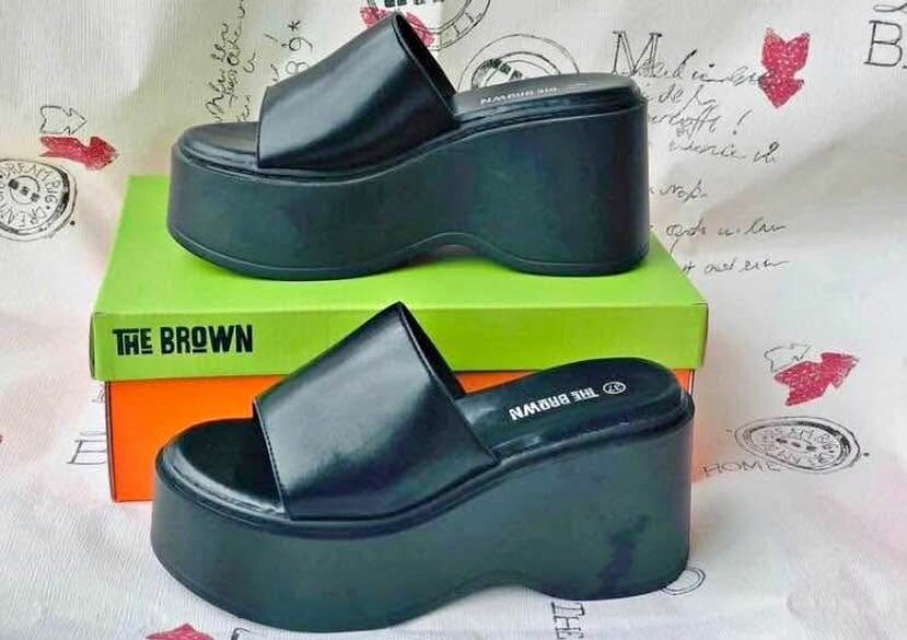 Sandales compensées femme élégantes