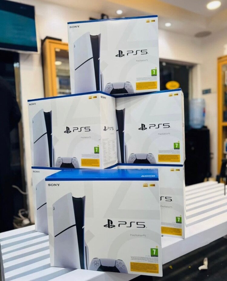 Play Station 5 Slim