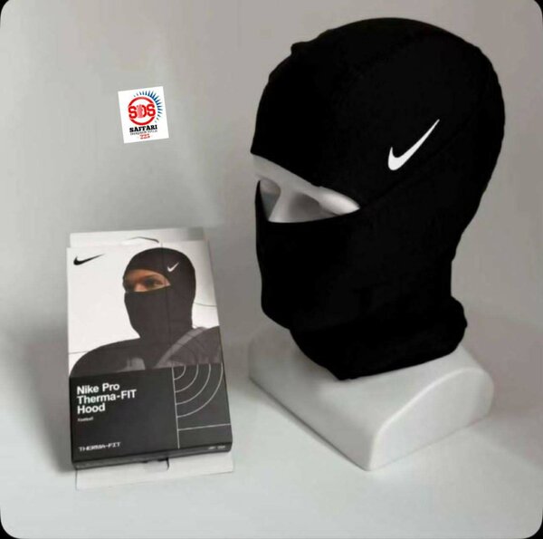 Nike Pro Therma-FIT Hood
