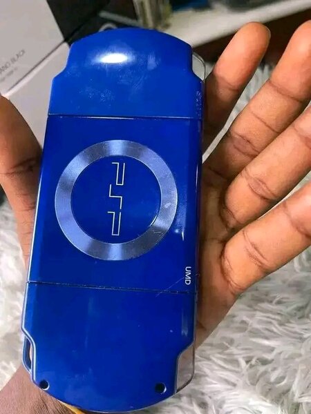 PSP Console Portable Bleue