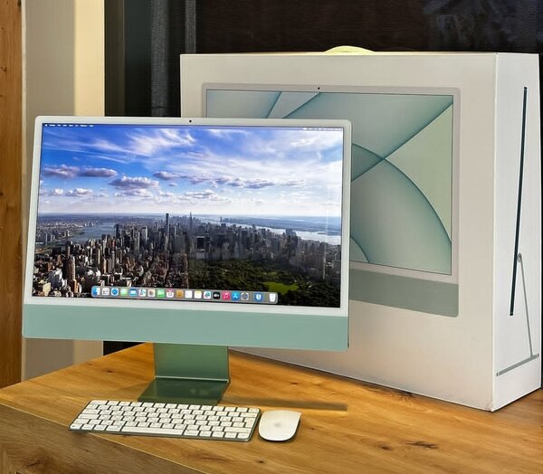 iMac 24'' M4 Vert