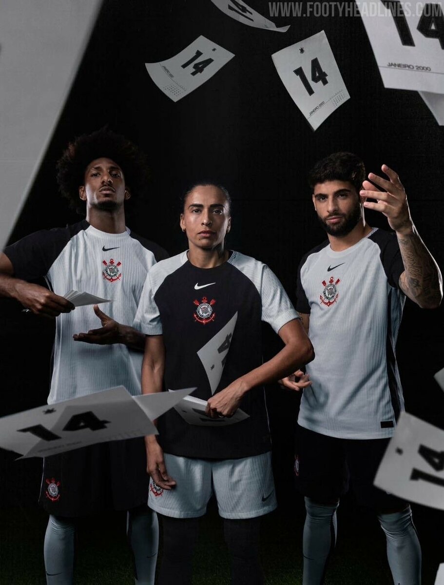 Maillot de Football Noir et Blanc