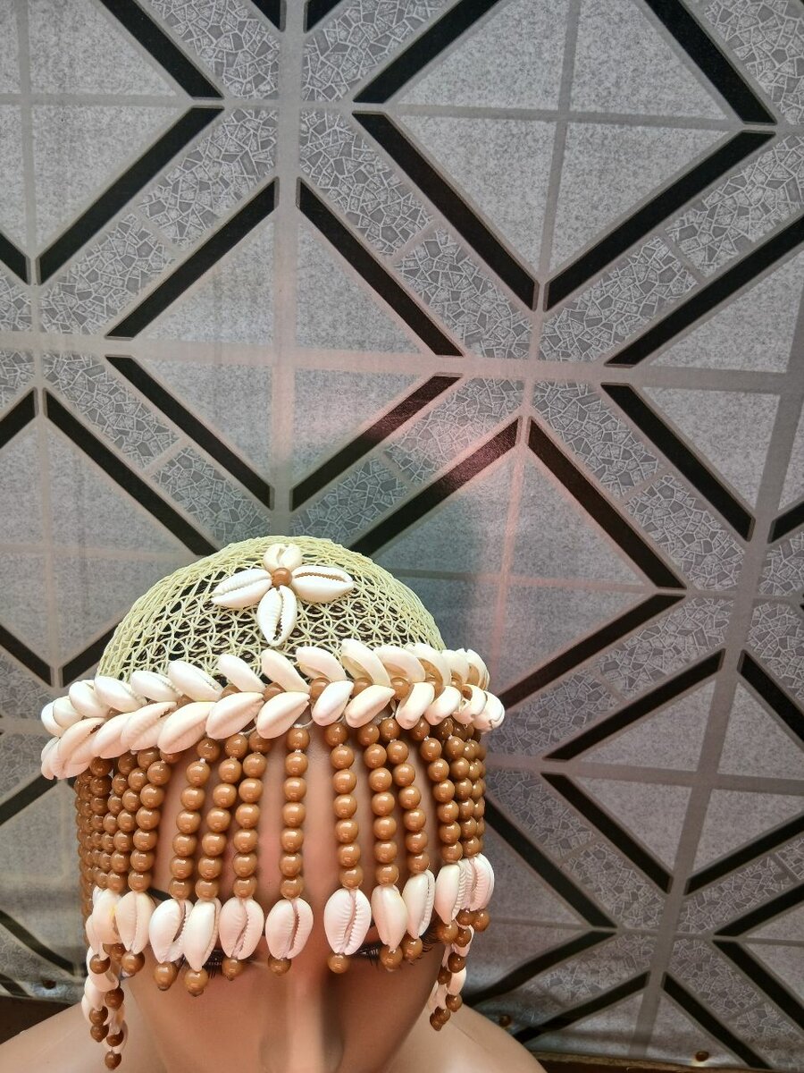 Accessoire de tête ethnique perlé