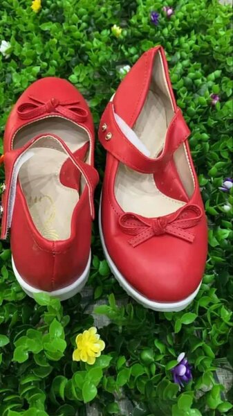 Chaussures rouges pour filles