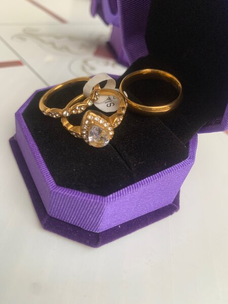 Non-Fading Three-Set Wedding Ring