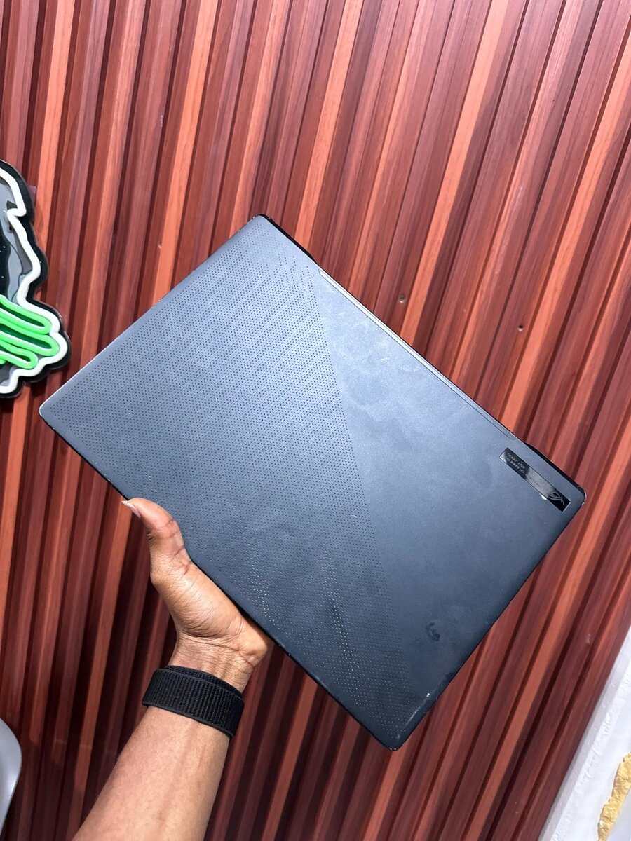 ASUS REPUBLIC OF GAMERS(ROG)