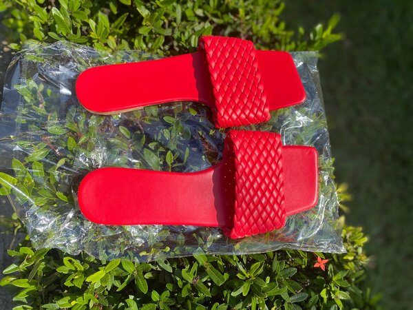 Ladies easy wear slides