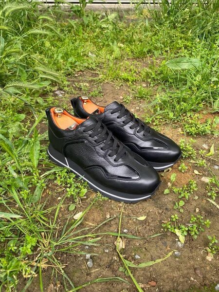 Baskets en cuir noir