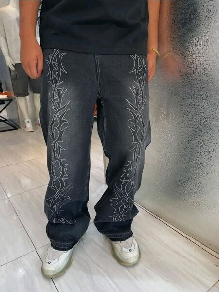 Jeans brodés tendance