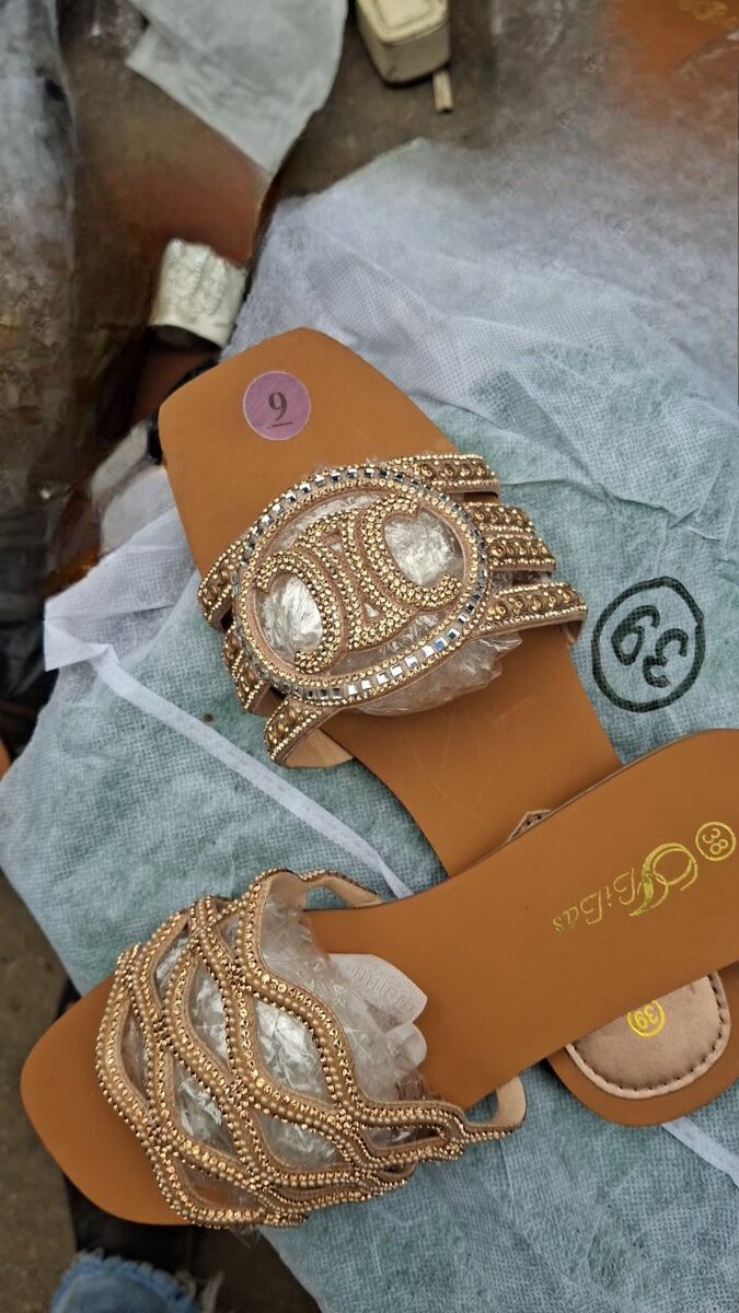 Sandales ornées élégantes