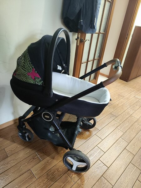 Коляска Chico