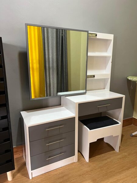 Shoe rag,dressing mirror and Tv design