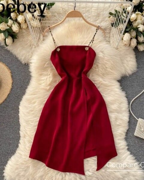 Mini dress will be relevant during Valentine's Day day