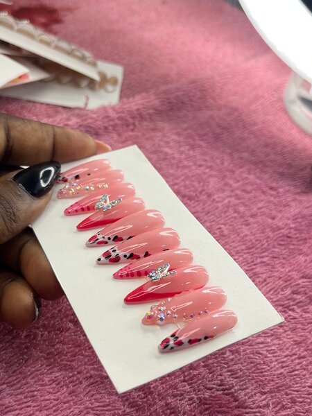 Faux ongles en résine avec strass