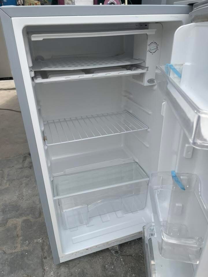 Mini réfrigérateur Haier argent