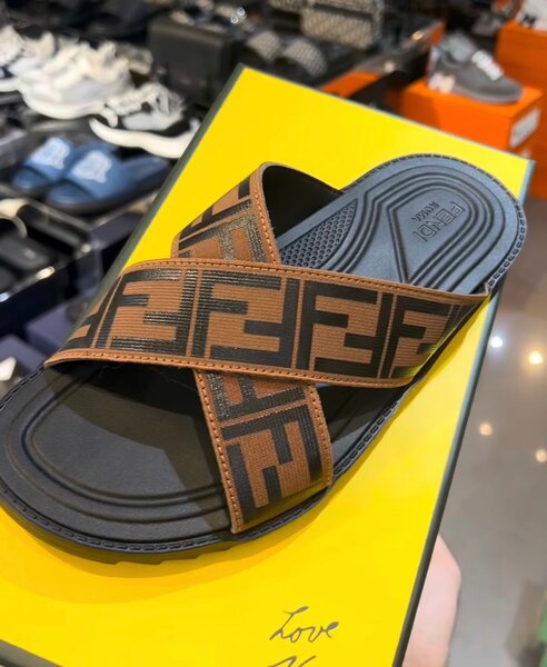 Sandales de luxe pour homme