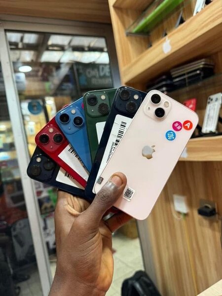 iPhone 13 - Couleurs Variées