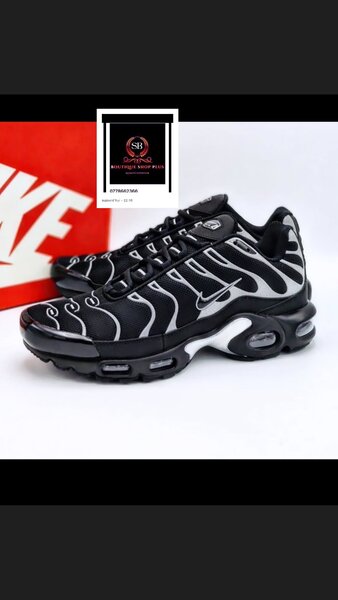 Basket Nike tn authentique avec sa boîte