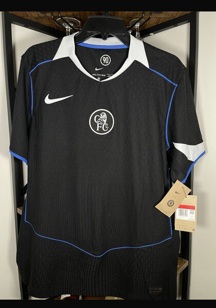 Maillot de football noir