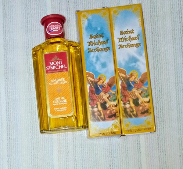 EDC saint Michel 250ml + 2 Bougies Saint Michel