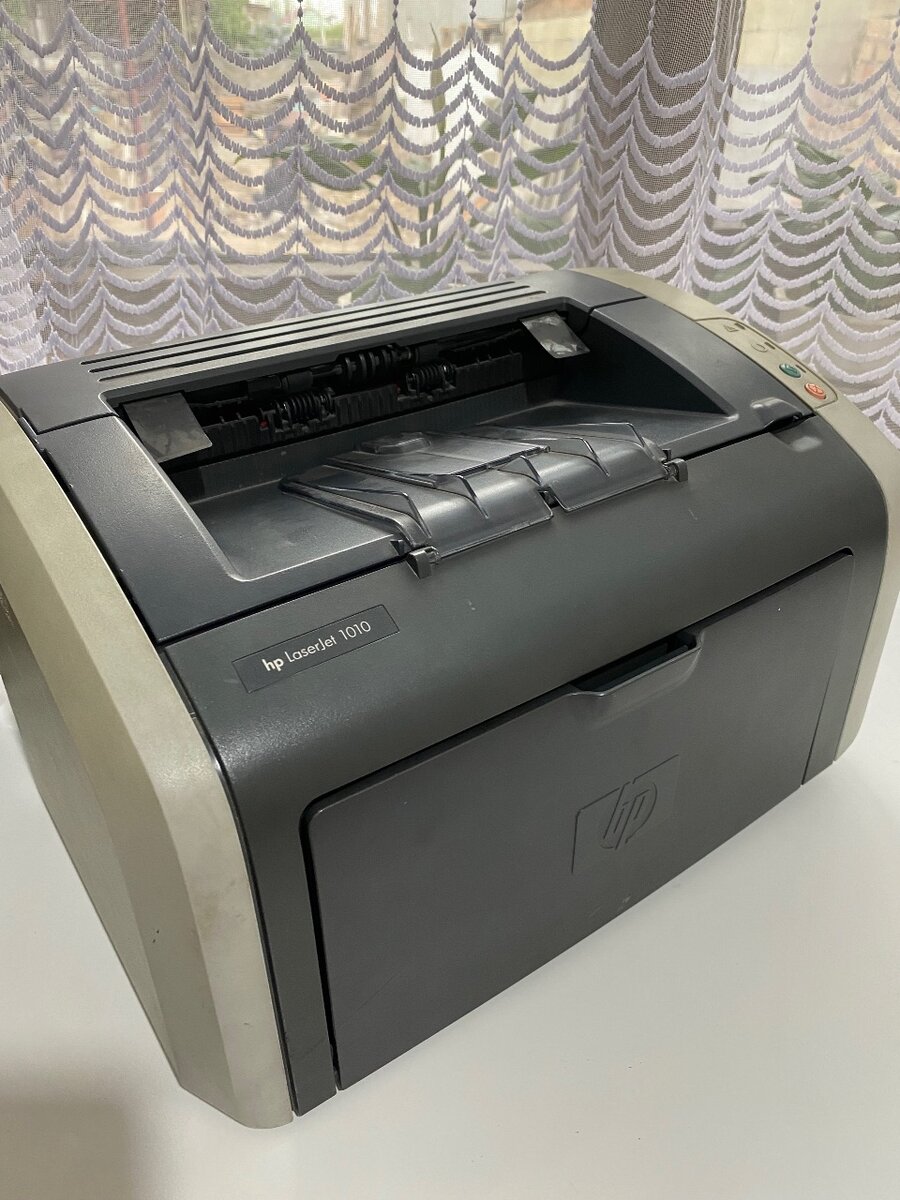 Принтер Hp laserjet1010