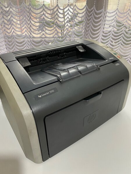 Принтер Hp laserjet1010