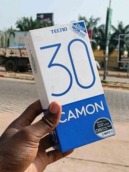 Tecno Camon 30 - 256Go - 8Go RAM