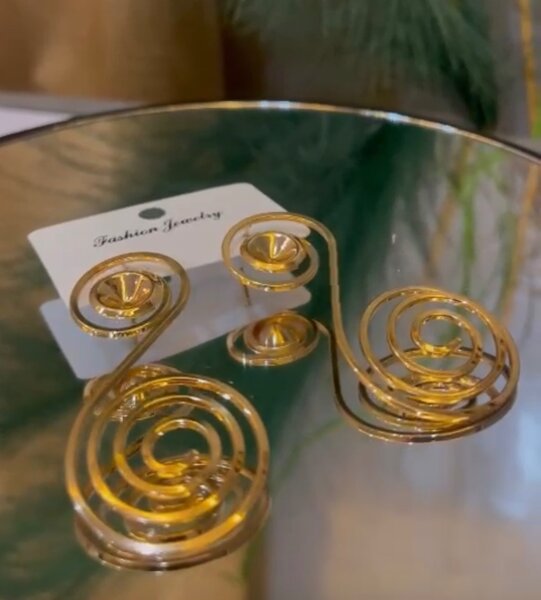 Multifunctional Earring