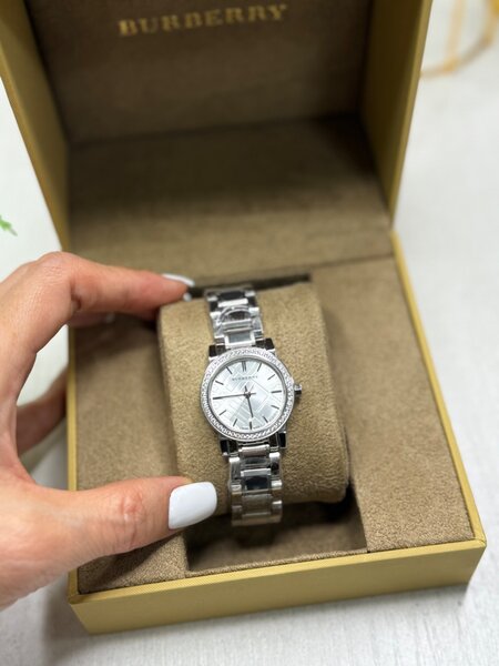 часы женские Burberry