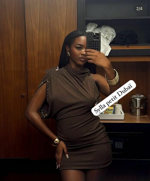 Robe marron élégante femme