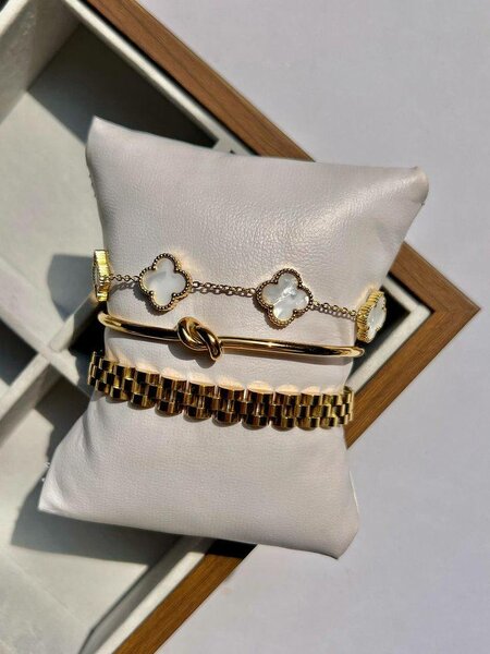 Bracelet en or avec strass