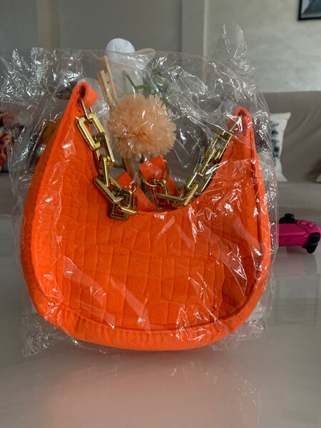 Sac élégant en cuir vegan