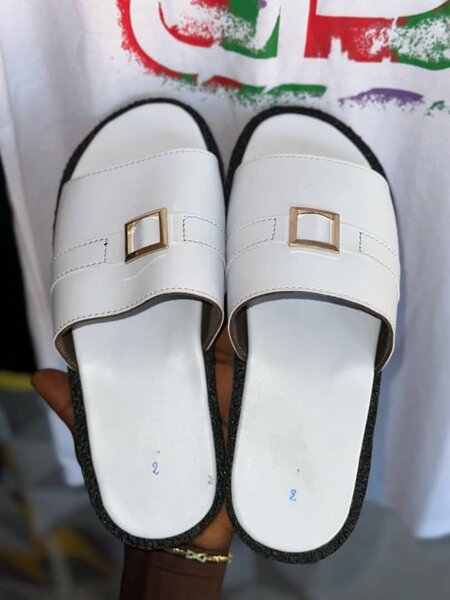 Sandales Blanches Élégantes