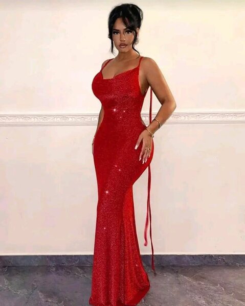 Robe rouge à paillettes sexy