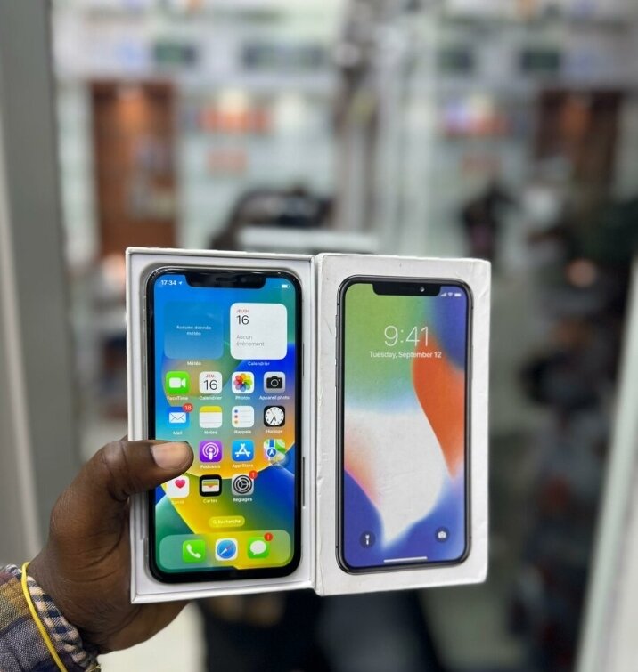iPhone X  128Go Blanc