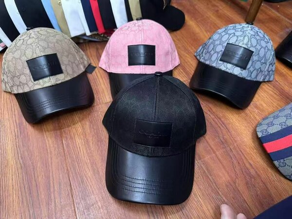 Casquettes de créateurs élégantes