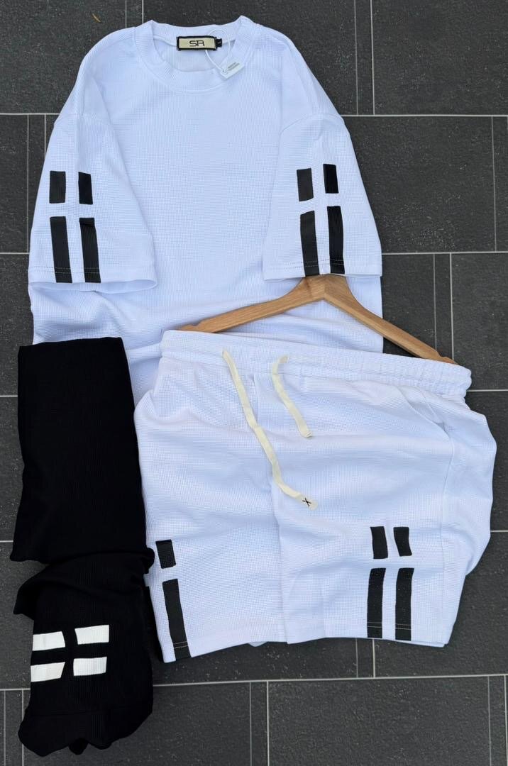 Ensemble de survêtement sportif