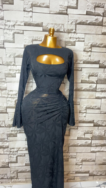 Robe longue chic en dentelle