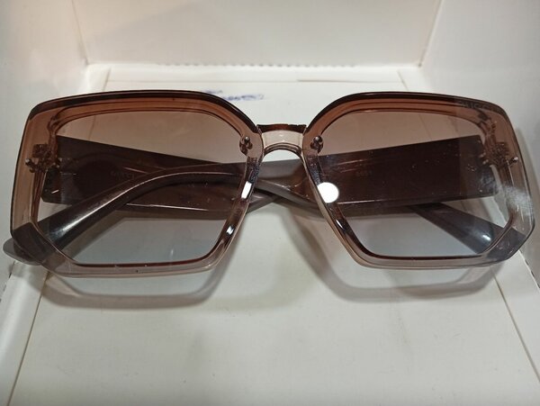 Women sun glasses