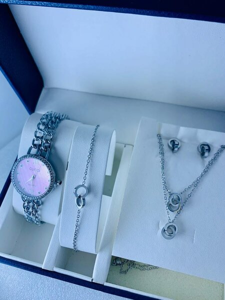 Ensemble montre et accessoires