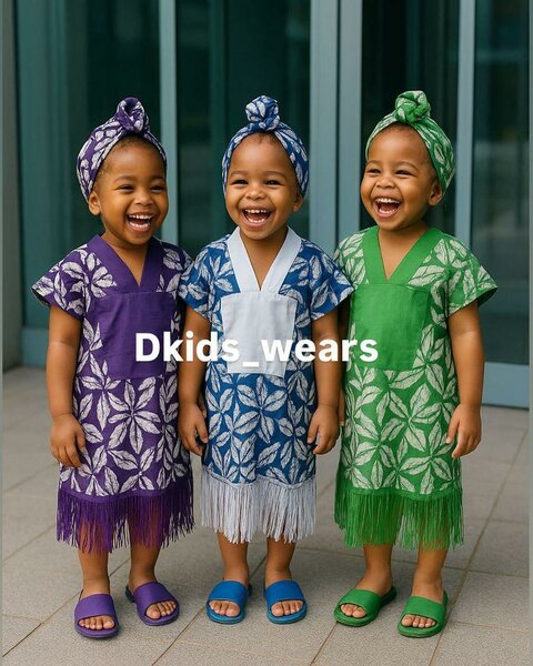 Robes colorées pour enfants