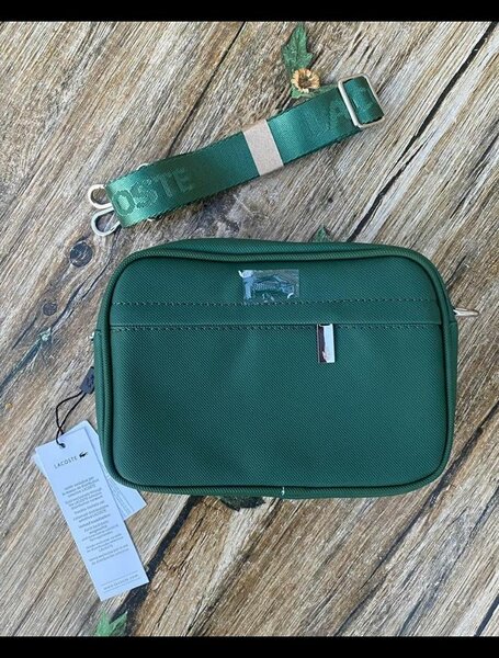 Sac Lacoste