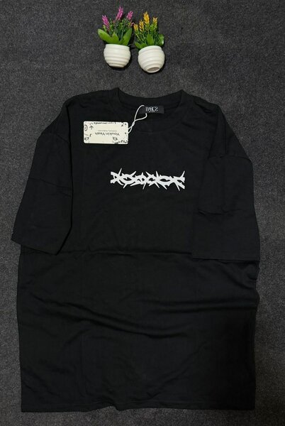 T-Shirt Noir Graphique