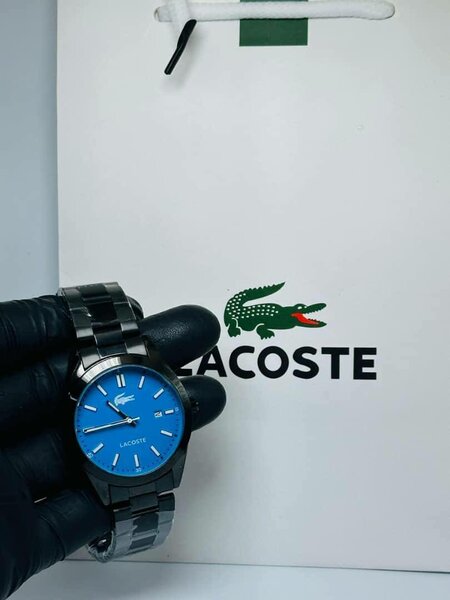 Montre homme Lacoste élégante