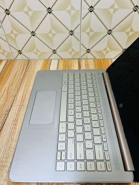 *HP LAPTOP 14* Home used hp l
