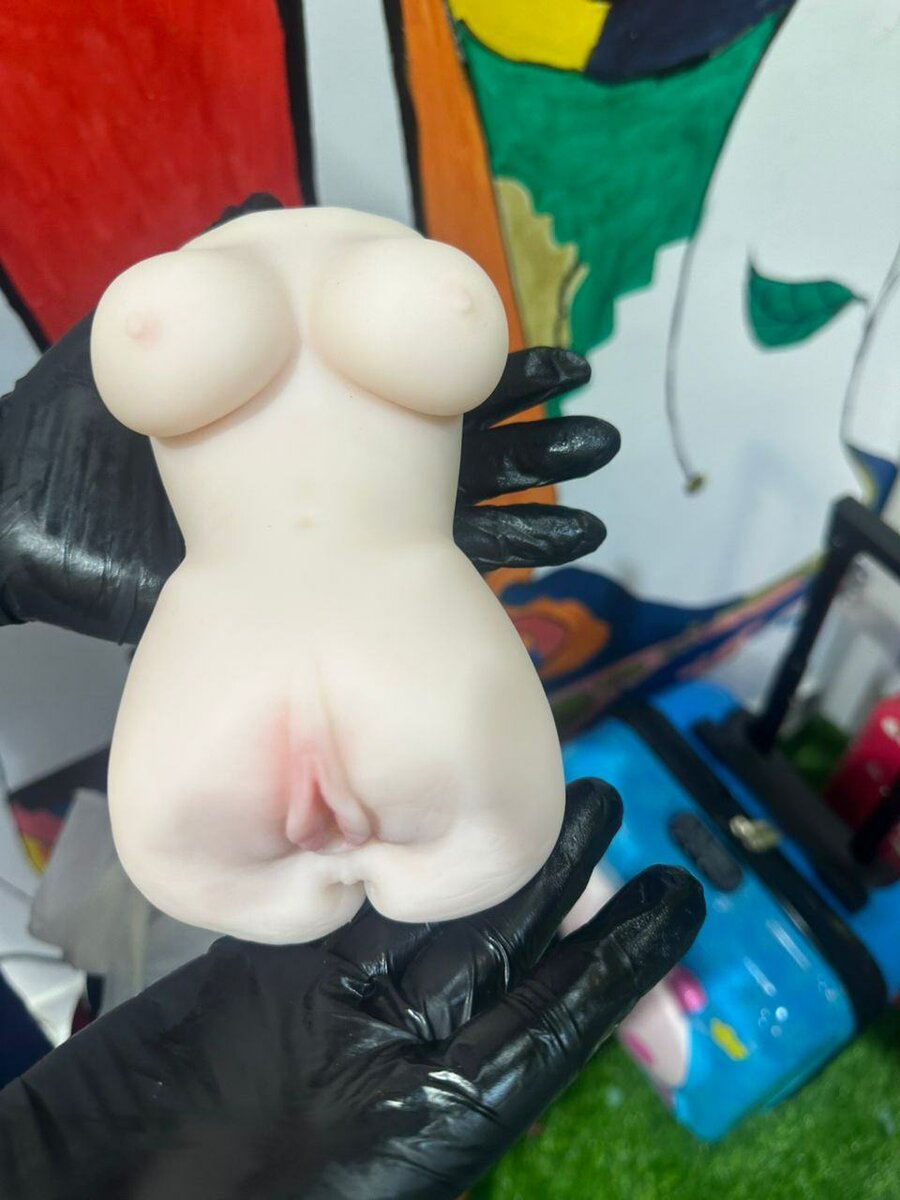 Masturbateur réaliste compact