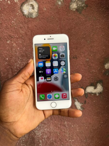 iPhone 7 argent 32GB